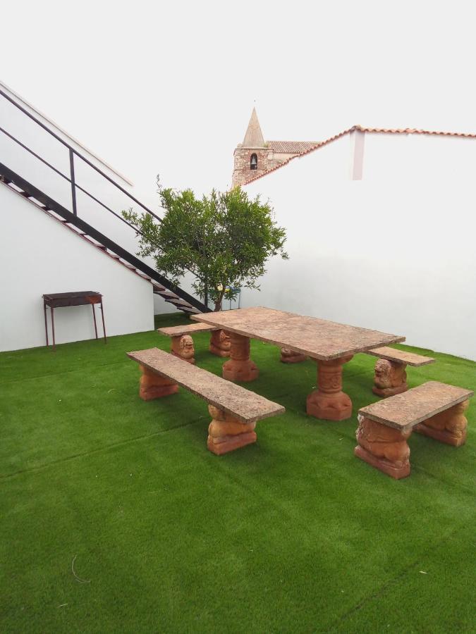 Casa Rural La Plata Aljucén 外观 照片